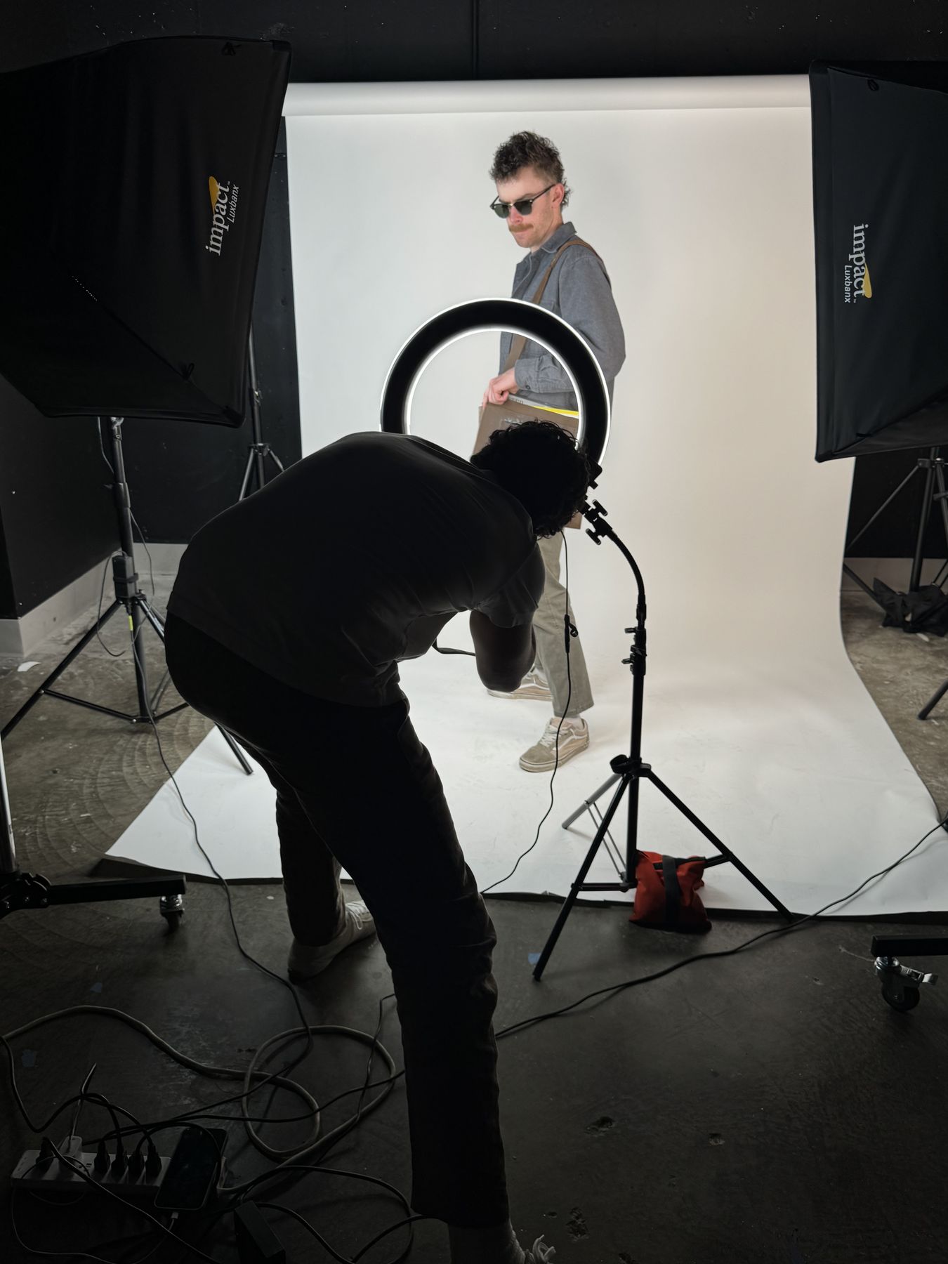 Behind the scenes — additional setup frame